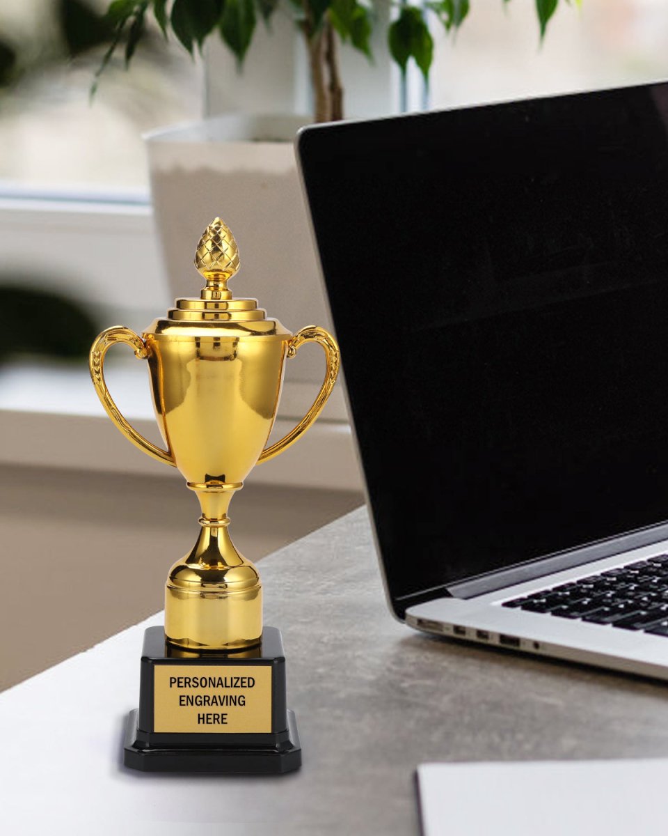 Personalized Magnolia Trophy - Giftula