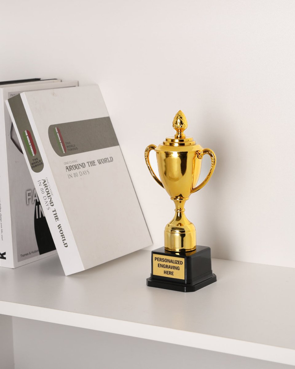Personalized Magnolia Trophy - Giftula